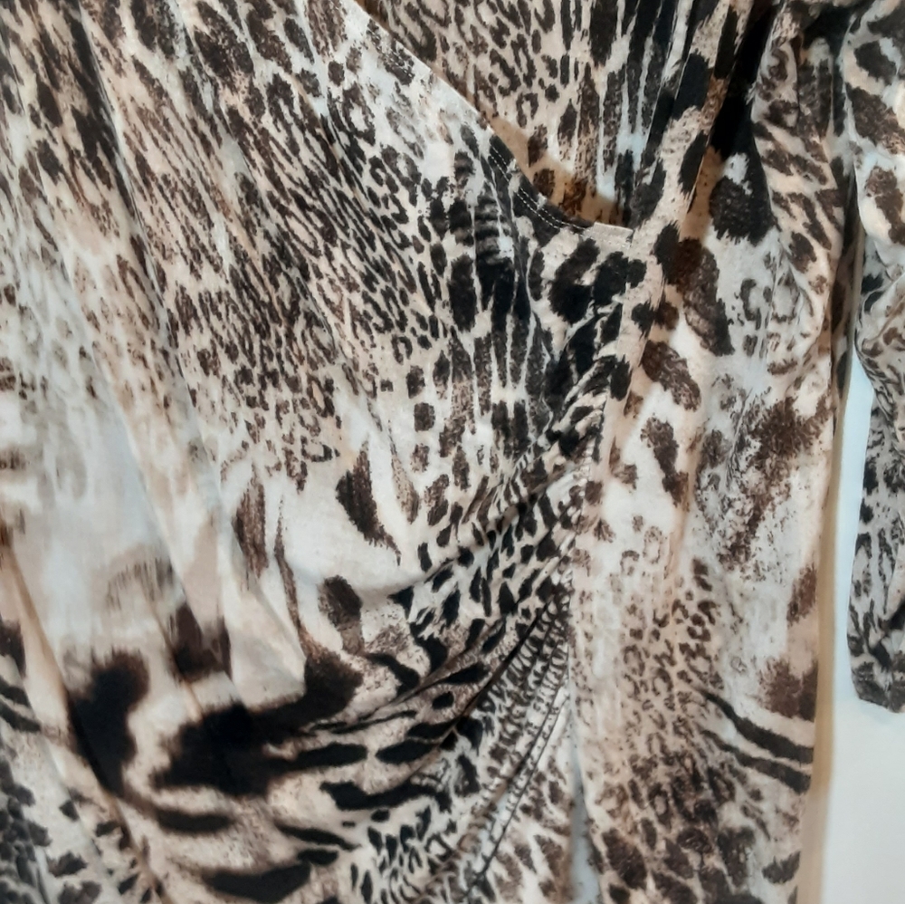 Dana Buchman lepard top - Picture 2 of 7
